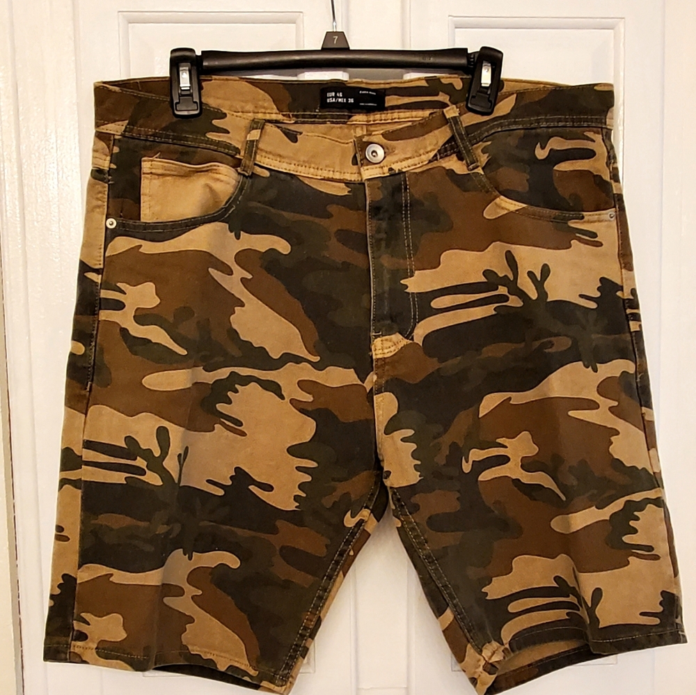 Denim shorts Camo